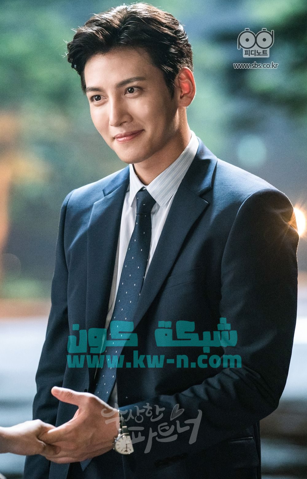 كوميديا سوداء ومشاعر رومانسية مزيج فريد في Suspicious Partner الشريك المريب